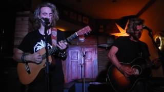 Manel navarro. CANDLE. el volander cafe-pub valencia 30-07-17