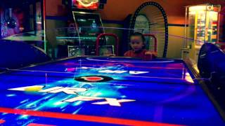 Air Hockey Fun 02-20-2016 (Game 1)