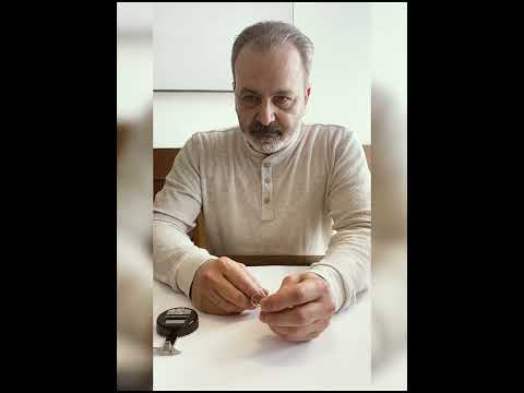 Noah spricht über die Eigenschaften von Diamanten, die bei der Bewertung wichtig sind