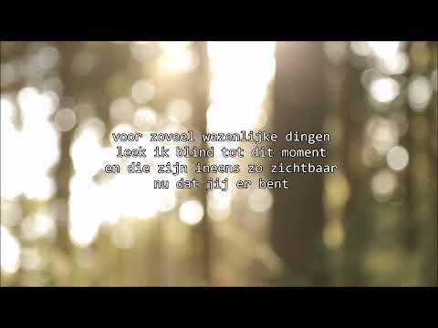 Trijntje Oosterhuis - Nu dat jij er bent (lyrics)