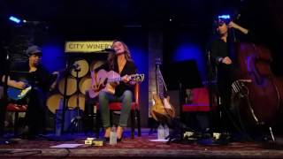 Chely Wright performing at NYC City Winery