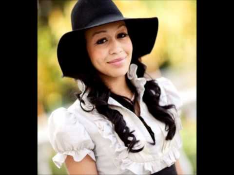 Rebecca Ferguson-Make You Feel My Love