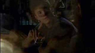 DUELO-ESCRITO EN UNA ESQUINA