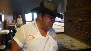 Kreuz Market says no to sauce