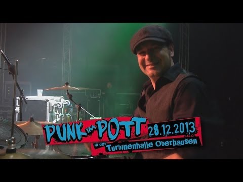 Schliessmuskel - Treffpunkt Ecke Gringo Bar / Punk im Pott 2013 / (9)