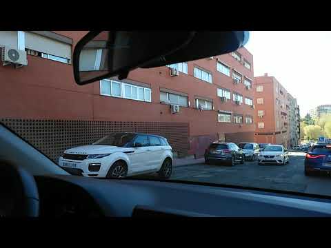 Ejercicios prácticos en Autoescuela Moretti - Giros a la izquierda y derecha en Mostoles ciudad