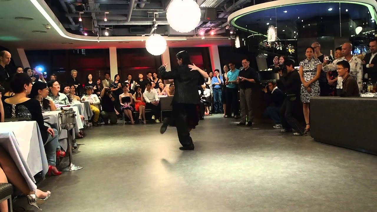 2013 Apr Fernando Sanchez y Ariadna Naveira @ HK, Grand Milonga 3/4