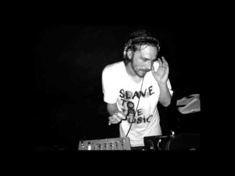 Sascha Funke @ Dance under the Blue Moon 21.09.2002  (Fritz)