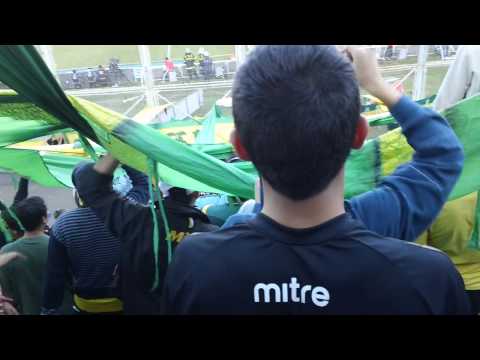 "Aldosivi - River Plate 29-10-2011 (09)" Barra: La Pesada del Puerto &bull; Club: Aldosivi