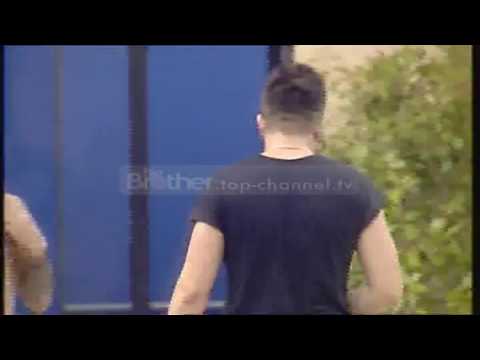 Elsamedi luan futboll, Danjeli e provokon dhe…plas – Big Brother Albania 9