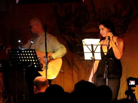 Puiu Cretu si Andreea Uta - Vanare de Vant / Blowing in the wind (Live in WATT Club Bucuresti)