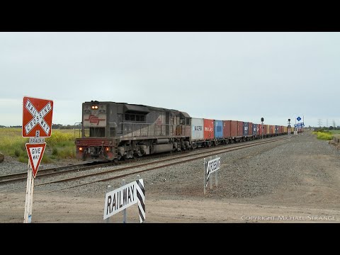 7922V With SCT005 Long End Leading - PoathTV Australian Trains & Railways