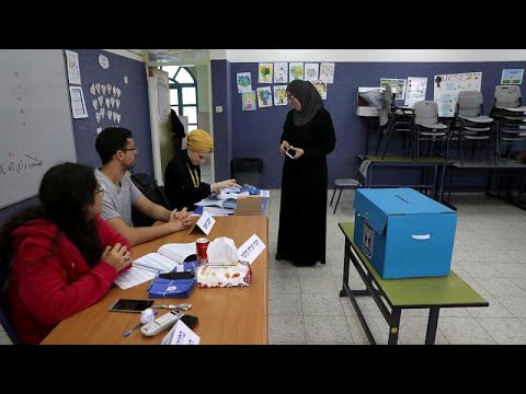 نتنياهو يرسل مراقبين مزودين بكاميرات مخفية إلى مراكز اقتراع بمناطق عربية…