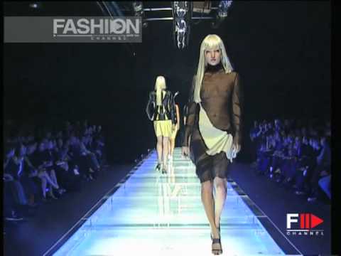 "Alexander Mcqueen" Spring Summer 1998 Paris 2 of 6 pret a porter woman by FashionChannel