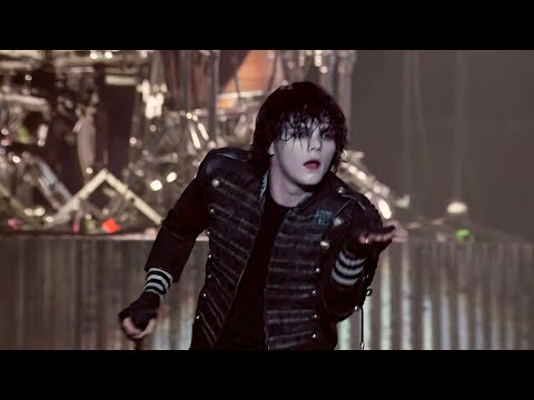 My Chemical Romance - House of Wolves (Live from The Black Parade Is Dead!)