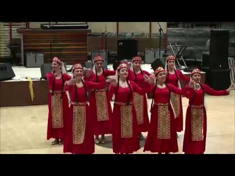 Arev Armenian Dance Ensemble - Dickranagertsi Barer