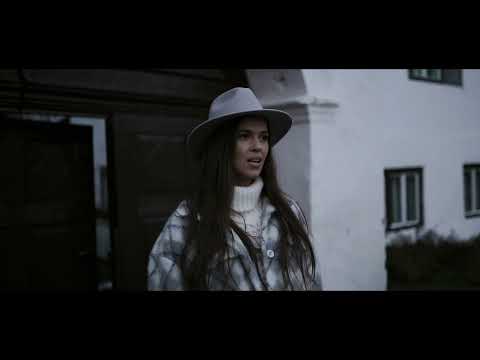 Naomi Magda - Acasă de Crăciun | Official Video (ft. Coralia & Bryseis Sturza)