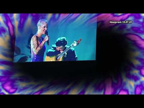 Mariza  -  Verde limao with drummer solo