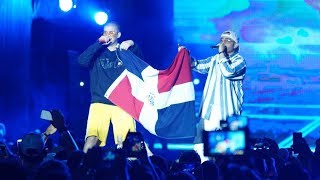 Bad Bunny ft Mark B me llueve en vivo