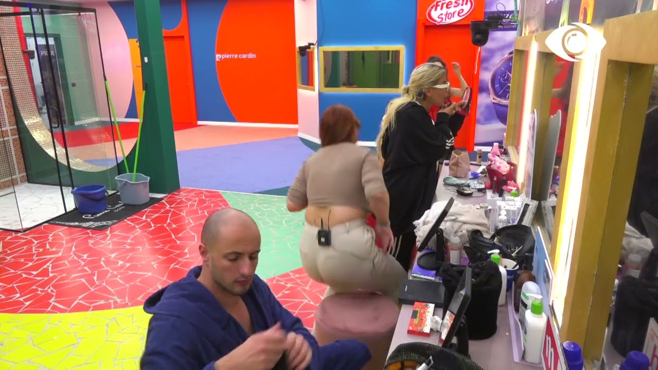 Banorët përgatitetn për 'Cabaret Show'