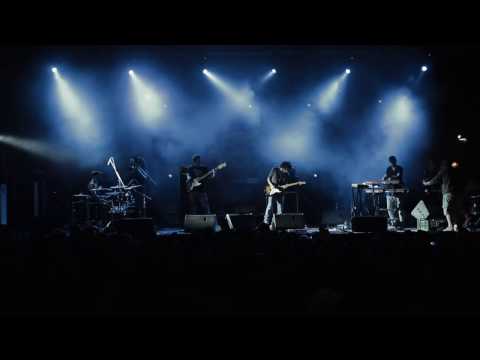 Tiny Fingers - Demands Live