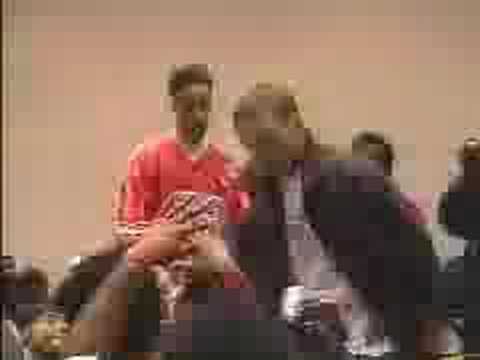 Bull Dozer Vs. Aqword