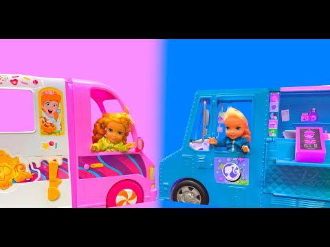 Elsa and Anna toddlers food vans. They learn how to make healthy snacks and help each other