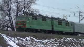 preview picture of video 'ВЛ80с-2023 (чётный грузовой) и ЭР9М-545 (818 Киев - Ворожба)'