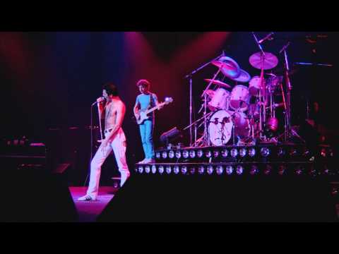 Queen Live at Montreal: Under Pressure HD with Lyrics