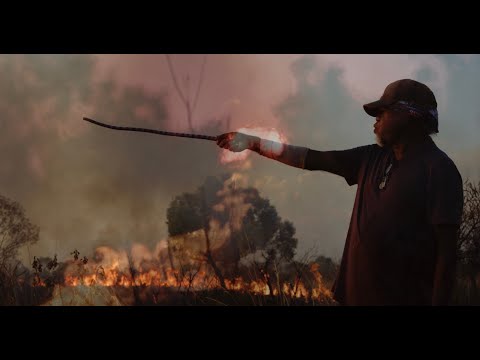 WANTARRI (GIFT) - CROWN AND COUNTRY