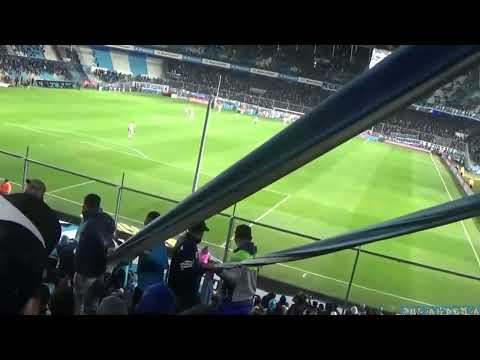 "No traten de comprender // Si sos del rojo y fuiste al bajo Flores // Racing vs Aldosivi" Barra: La Guardia Imperial &bull; Club: Racing Club