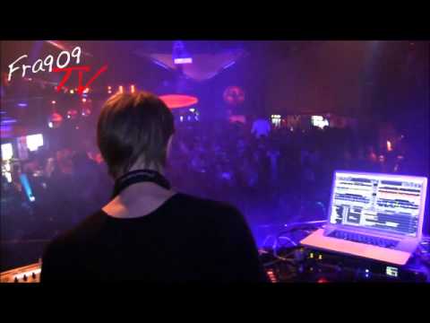 RICHIE HAWTIN PLAYS FABIER - STRANGE @ B!G BANG FESTIVAL UNIVERSAL DOG