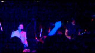 No Age - Eraser / Brain Burner - live in Warsaw