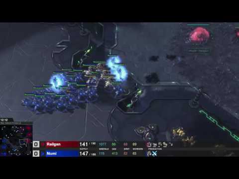 StarCraft 2: ZvP Defending with Ling Baneling Ravager Muta