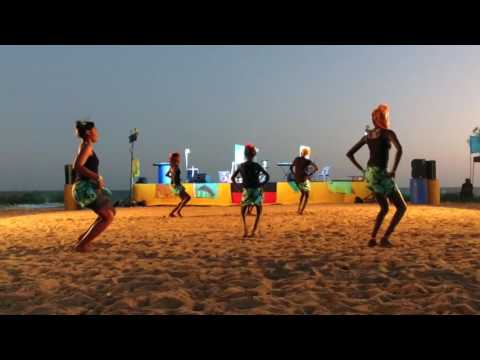 Numbulwar Hula Girls 1 - Numburindi Festival 2016