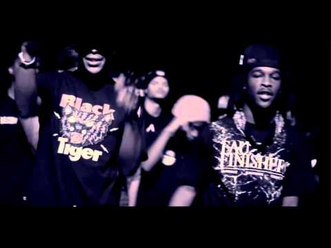 2.7.5 | Raider Klan | REll x NEll : Smxkx [ XFF DV DXMX ]