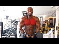 ULISSES TRAINS CHEST IN MEXICO