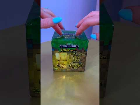[ASMR] UNBOXING A MYSTERY MINECRAFT DIG KIT!!😱✨⛏️⁉️ (GOLDEN CREEPER HUNT!!🫢) #Shorts