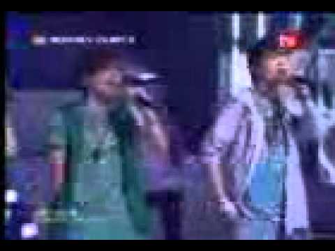 SHINee - Real & Replay [LIVE Stage Performance]