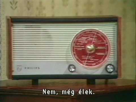 Monty Python's Flying Circus 22. - Robbanó pingvin a TV-n (Exploding Penguin on TV Set)