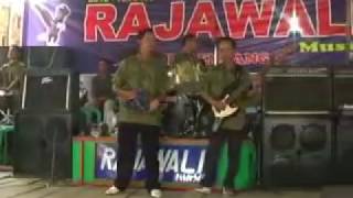 Download lagu OM  RAJAWALI siapakah LLG by endra studio.. mp3 Download lagu OM  RAJAWALI siapakah LLG by endra studio.. mp3