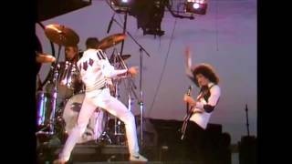 Queen - The Hero/We Will Rock You (fast version) Live at the Bowl 1982