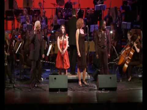 Nicole Berendsen, Silvia Vicinelli, David Michael Johnson & Martin Berger sing 