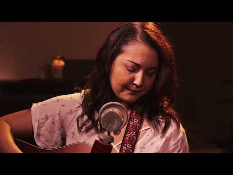 Mandy Moon - Birdsong ( Live at The Hilson Studio)