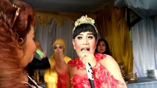 Download lagu Ambu niknok show ratu amelia sanca mustika feat denda juragan empanglive cijerah weeding samsul&nisa mp3 Download lagu Ambu niknok show ratu amelia sanca mustika feat denda juragan empanglive cijerah weeding samsul&nisa mp3