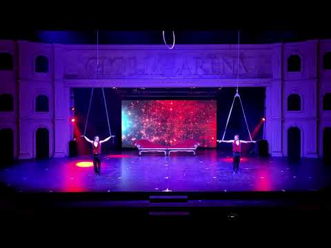 Aerial Straps Duo (Oleksander Keliukh)