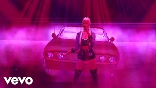 Rihanna - Nothing is Promised/Consideration (Live at EMAs Nominations 2017)