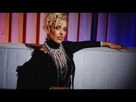 BOJANA GOLUBOVIC - K`O DA DVA ZIVOTA IMAM (OFFICIAL VIDEO)