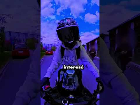 ¡Se Disfrazó de Hombre y Una Chica Le Pidió Su Número! 😱🏍️ #shorts