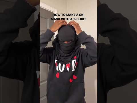 How to make a ski mask with a t-shirt. 💗